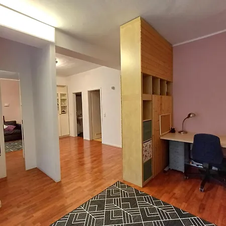 Апартаменты In Bei Koeln