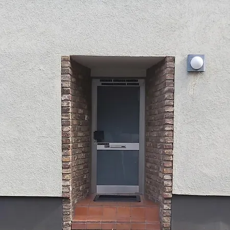 In Bei Koeln Апартаменты Хюрт