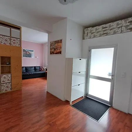 Апартаменты In Bei Koeln *